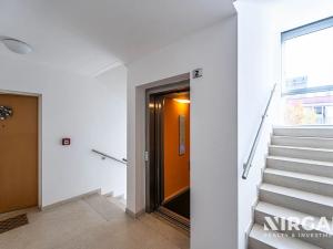 Pronájem bytu 3+kk, Praha - Liboc, Naardenská, 100 m2