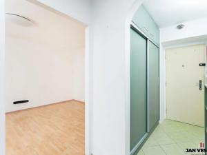 Pronájem bytu 1+1, Praha - Čakovice, Otavská, 29 m2