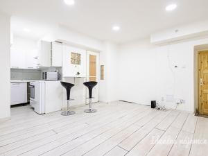 Pronájem bytu 1+kk, Praha - Libeň, Na Rokytce, 25 m2