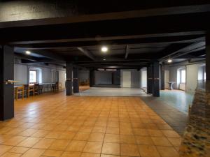 Pronájem obchodního prostoru, Chodov, Tovární, 198 m2