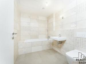 Prodej bytu 4+kk, Praha, Zimova, 84 m2