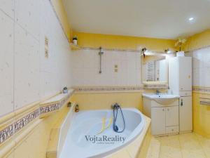 Prodej rodinného domu, Grygov, Komenského, 200 m2