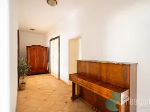 Prodej vícegeneračního domu, Trhové Sviny, Žižkovo náměstí, 340 m2