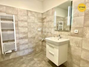 Pronájem bytu 2+kk, Opava - Kateřinky, Holasická, 65 m2