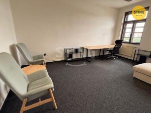 Pronájem kanceláře, Frýdek-Místek, Zámecké nám., 25 m2