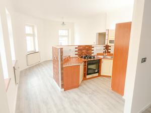 Prodej bytu 3+kk, Karlovy Vary - Drahovice, Vítězná, 75 m2