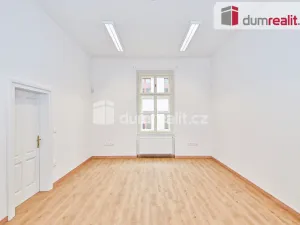 Pronájem kanceláře, Praha - Nové Město, Národní, 113 m2