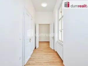 Pronájem kanceláře, Praha - Nové Město, Národní, 113 m2