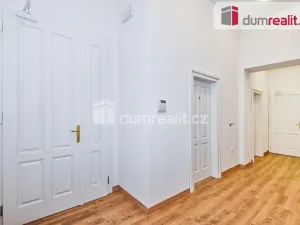 Pronájem kanceláře, Praha - Nové Město, Národní, 113 m2