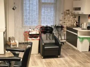 Pronájem obchodního prostoru, Třinec - Staré Město, 1. máje, 31 m2