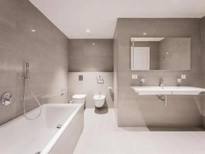 Pronájem bytu 5+kk, Praha - Smíchov, Holečkova, 322 m2