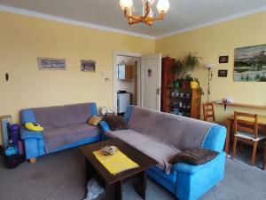 Prodej podílu rodinného domu, Praha, Hornoměcholupská, 240 m2