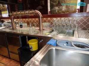 Pronájem restaurace, Praha, Toužimská, 310 m2