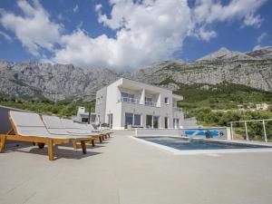 Prodej vily, Makarska, Chorvatsko, 240 m2
