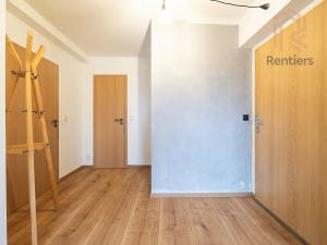 Prodej bytu 3+kk, Praha - Běchovice, Českobrodská, 95 m2