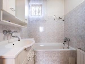 Prodej rodinného domu, Milovice - Benátecká Vrutice, 300 m2