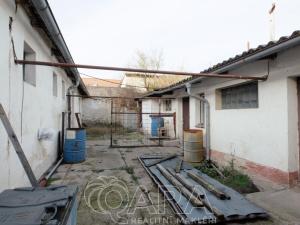 Prodej rodinného domu, Milovice - Benátecká Vrutice, 300 m2