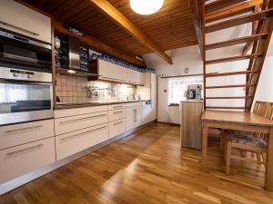 Prodej rodinného domu, Praha - Hlubočepy, Hlubočepská, 156 m2