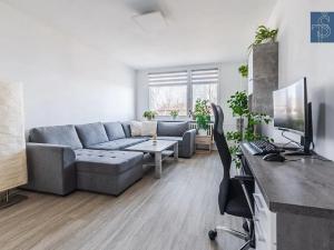 Prodej bytu 3+1, Praha - Újezd nad Lesy, Žárovická, 68 m2