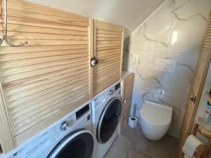 Pronájem bytu 2+kk, Praha - Ruzyně, Zbuzanská, 37 m2