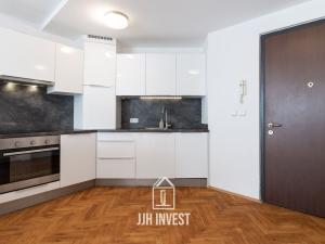 Pronájem bytu 2+kk, Praha - Žižkov, Bořivojova, 48 m2