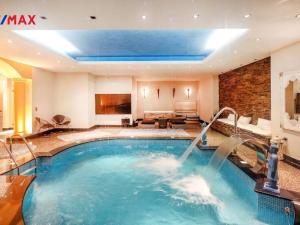 Prodej vily, Anatoliki Attiki,Řecko, 1285 m2