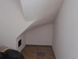 Pronájem bytu 2+kk, Praha - Čakovice, Bělomlýnská, 31 m2