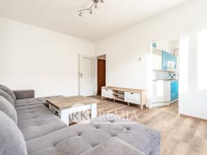 Pronájem bytu 2+1, Teplice - Řetenice, V břízkách, 50 m2