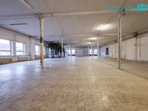 Pronájem výrobních prostor, Mariánské Lázně, třída Vítězství, 606 m2