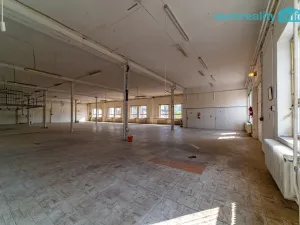 Pronájem výrobních prostor, Mariánské Lázně, třída Vítězství, 607 m2