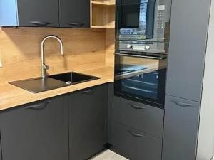 Pronájem bytu 3+kk, Praha - Prosek, Letňanská, 83 m2