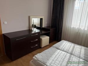 Pronájem bytu 3+kk, Praha - Vysočany, Ocelářská, 80 m2