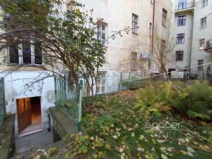 Pronájem kanceláře, Praha - Holešovice, Kamenická, 42 m2