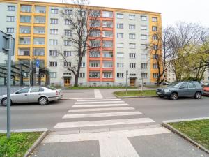 Pronájem bytu 2+1, Praha - Břevnov, Brunclíkova, 53 m2