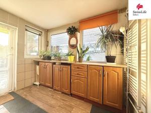 Prodej rodinného domu, Roštění, 188 m2