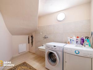 Prodej rodinného domu, Hodonín, 279 m2