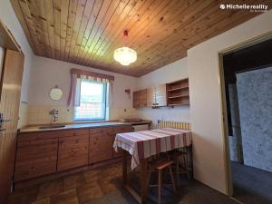 Prodej rodinného domu, Hlásná Třebaň, Trubská, 230 m2