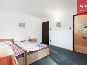 Prodej ubytování, Krnov - Pod Cvilínem, V Zálesí, 820 m2