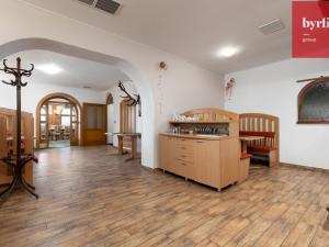 Prodej ubytování, Krnov - Pod Cvilínem, V Zálesí, 820 m2