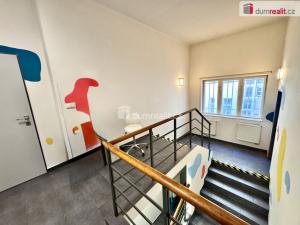 Pronájem obchodního prostoru, Praha - Vinohrady, Bělehradská, 411 m2