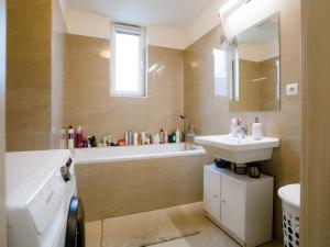 Pronájem bytu 2+kk, České Budějovice - České Budějovice 3, Klaricova, 63 m2