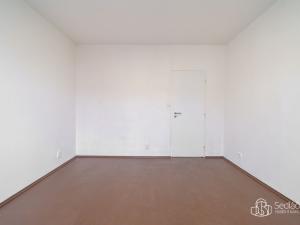 Prodej bytu 3+1, Sokolov, Slavíčkova, 66 m2