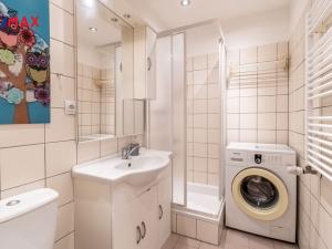 Pronájem bytu 1+kk, Praha, Ingrišova, 32 m2