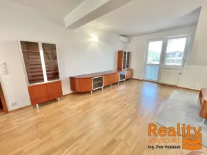 Pronájem bytu 3+kk, Otrokovice, nám. 3. května, 110 m2