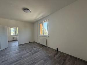 Prodej bytu 3+1, Rotava, Sídliště, 56 m2