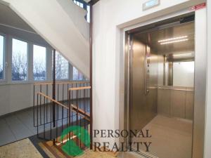 Prodej bytu 3+1, Praha - Řepy, Makovského, 75 m2