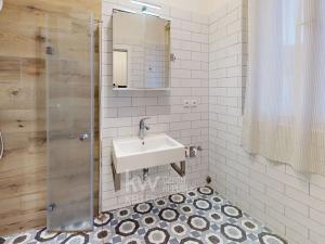 Pronájem bytu 2+1, Praha - Modřany, Do čtvrti, 55 m2