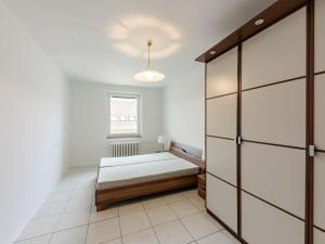 Pronájem bytu 3+1, Praha - Smíchov, Kroftova, 98 m2