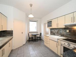 Pronájem bytu 3+1, Praha - Smíchov, Kroftova, 98 m2