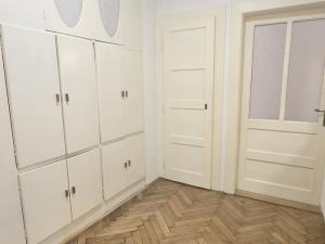 Pronájem bytu 2+1, Praha, Benediktská, 68 m2